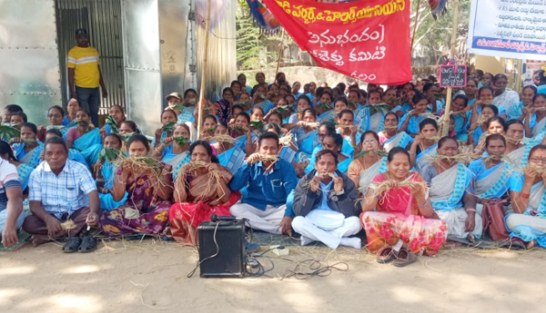 anganwadi workers strike 25th day manyam