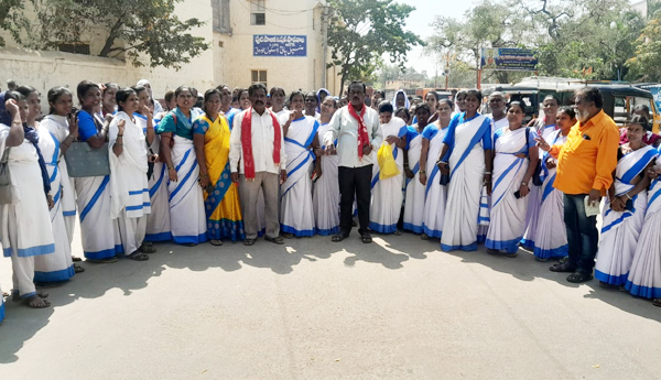 asha workers protest in krnl